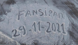 Băng tuyết đầu mùa xuất hiện trên đỉnh Fansipan: Sự thật gây thất vọng