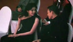 Tài tử Yoo Ah In và Han So Hee có màn 'phản ứng hoá học' gây sốt tại AAA 2021 