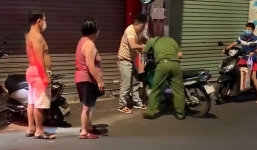 Thông tin mới vụ ‘con đánh công an, mẹ quay clip’ đêm mùng 1 Tết ở TP.HCM