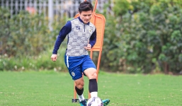 Quang Hải nghi mắc Covid-19 khi hội quân cùng Hà Nội FC