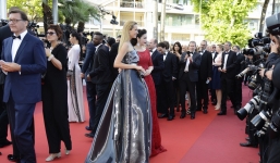 'Mợ chảnh' Lý Nhã Kỳ chính thức trở lại LHP Cannes 2022