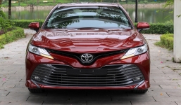 Bảng giá xe Toyota Camry tháng 7/2021: Thêm ưu đãi, củng cố vị trí dẫn đầu phân khúc