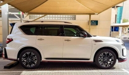 Không thể sắm Land Cruiser, khách hàng có ngay lựa chọn xứng tầm mang tên Nissan Patrol Nismo 