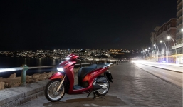 Khó mua SH 350i vì chênh giá, Vespa, Yamaha YZF-R3 hay Honda CB300R rất nhiều lựa chọn đáng cân nhắc