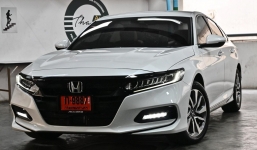 Ảnh thực tế Honda Accord đời mới sẽ có mặt tại Việt Nam thời gian tới