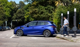  BMW sắp tung bộ sản phẩm Active Tourer thế hệ mới, tiếp nối thành công của dòng 2-Series