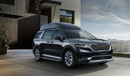 Cận cảnh Kia Carnival phiên bản 4 chỗ: Tiện nghi đẳng cấp thương gia, giá từ 1,66 tỷ đồng