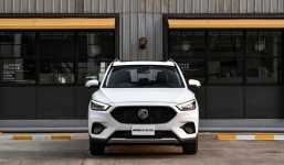 MG ZS hạ giá kịch sàn chưa tới 500 triệu đồng cạnh tranh trực tiếp với Kia Seltos