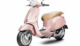 Xe ga huyền thoại Vespa Primavera ra mắt phiên bản giới hạn với diện mạo đẹp long lanh, lấn lướt Honda SH