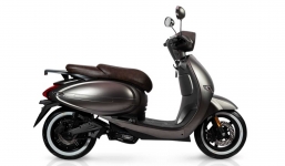 Hãng xe Trung Quốc ra mắt mẫu xe điện mới: Kiểu dáng giống Vespa, giá cao hơn Honda SH 150i