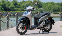 Bảng giá xe Honda SH Mode mới nhất tháng 3/2022: Chênh cao tới 11 triệu đồng