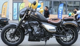 Trung Quốc ra mắt mẫu xe ô tô 'nhái trắng trợn' Honda Rebel