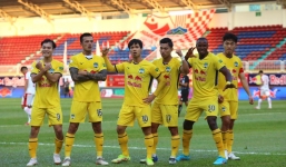 Vừa cầm hòa ĐKVĐ K-League, HAGL lại khiến bóng đá Trung Quốc phải ‘nóng mặt’