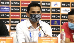 HAGL 0-2 Yokohama: HLV Kiatisak tự hào về các học trò, Văn Toàn nén đau thi đấu