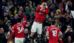 Ronaldo thi đấu như 'lên đồng', MU giành chiến thắng tưng bừng trước tân binh Brentford 