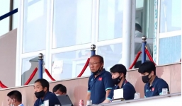 HLV Park Hang-seo cùng các cộng sự trực tiếp đến 'do thám' U23 Myanmar 