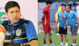 HLV U23 Timor-Leste tiên đoán 'kịch bản' trận gặp U23 Việt Nam, thầy Park trao đổi riêng với trụ cột