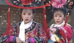 Phim Hoàn châu cách cách đã 'lừa' khán giả suốt 22 năm như thế nào?