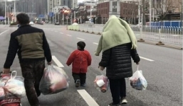 Gia đình trốn trong chợ Vũ Hán suốt 43 ngày không nhiễm Covid-19