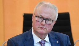 Không chịu nổi áp lực từ Covid-19, một bộ trưởng Đức tự tử