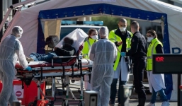 Mỹ: 900 người tử vong trong một ngày, 212.000 người mắc bệnh