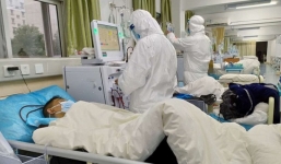 Bệnh nhân 88 tuổi dương tính Covid-19 phải dùng máy thở 