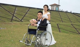 'Cặp đôi cổ tích' chồng không chân lấy vợ xinh đẹp đón con đầu lòng sau 3 năm kết hôn