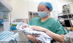 Chuyện 2 anh em sinh đôi cách nhau 10 năm và bí mật được hé lộ