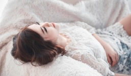 Không phải ly hôn đây mới là tận cùng tổn thương của đàn bà trong hôn nhân