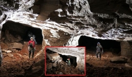 Đột kích hố tử thần không đáy giữa phố phát hiện nhiều bí ẩn bất ngờ