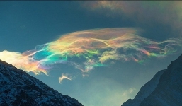 Dân mạng thích thú khi lần đầu chứng kiến hiện tượng thiên nhiên hiếm có