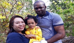 Cô gái lấy chồng châu Phi nhờ tình yêu online, sinh con ra ai cũng tò mò