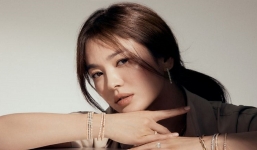 Ly hôn Song Joong Ki 2 năm rồi Song Hye Kyo lại bất ngờ 'đá xéo' chồng cũ