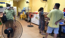 Đà Nẵng: Quán bún treo biển từ thiện trá hình để bán hàng bất chấp lệnh cấm