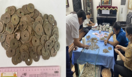 Khởi công đào móng nhà, thợ xây tìm thấy 100kg tiền xu cổ ở Hà Tĩnh