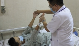 1 người đàn ông ở Hà Nội 'thập tử nhất sinh' vì ăn tiết canh lợn