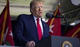 Donald Trump bác tin đồn gặp vấn đề sức khỏe, bị đột quỵ nhẹ trong lần khám đột xuất