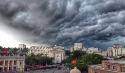 Dự báo thời tiết tối 30 và ngày 1/10: Hà Nội cảnh báo mưa dông