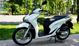Honda SH 'tuột dốc' giảm chưa từng có các 'thượng đế' vẫn đắn đo không chịu xuống tiền tậu xe