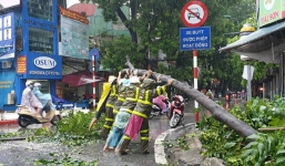 Dự báo thời tiết 14/10: Bão số 7 đổ bộ đất liền, gây mưa lớn gió mạnh cấp 8