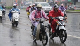 Dự báo thời tiết 20/10: Không khí lạnh tăng cường gây mưa cho Bắc Bộ, miền Trung mưa lớn