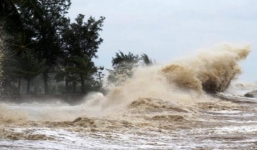 Dự báo thời tiết 27/10: Bão số 9 đổ bộ gây mưa dông gió giật cấp 17