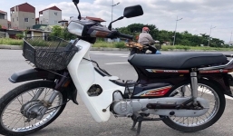 Huyền thoại Honda Dream chào hàng chỉ còn hơn 10 triệu đồng, khó kiếm chiếc thứ hai