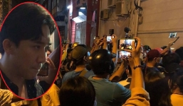 Trấn Thành phản ứng với đám người bất chấp lao vào ghi hình, livestream di hài cố NS Chí Tài