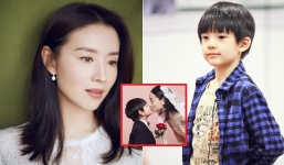 'Chúc Anh Đài' Đổng Khiết gây tranh cãi khi mặc váy cưới hôn đắm đuối con trai 