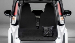 Không để thua kém các đối thủ, Toyota ra mắt xe điện 2 chỗ cực đẹp giá 'mềm'