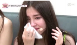 Trước khi lộ ảnh thay đồ, Nancy (Momoland) từng gặp nhiều chỉ trích tổn thương tinh thần