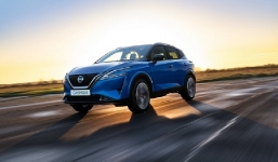 Tin xe hot nhất 24h:  Hyundai Santa Fe đạt giải 'Xe mới tốt nhất 2021',  Honda Air Blade độ 100 triệu