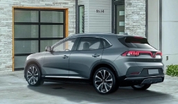 Tin xe hot nhất 1/4: KIA Sedona đổi logo mới, Truyền thông quốc tế khen xe của Vinfast