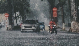 Bản tin dự báo thời tiết 10 ngày (2/10/4): Bắc Bộ có nơi mưa rào và dông, Trung Bộ nắng nóng